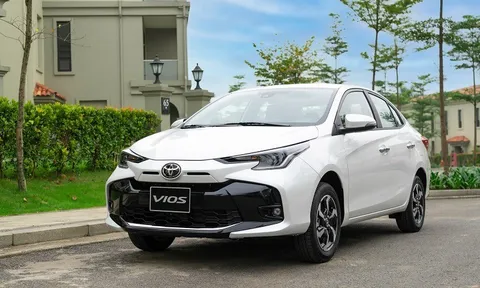 Phân khúc sedan cỡ B tháng 11/2025: Toyota Vios lập đỉnh mới, Honda City bám sát từng bước
