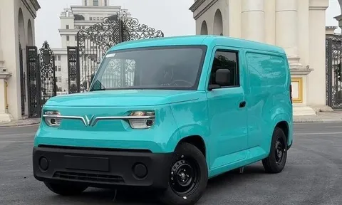 Tài chính khoảng 300 triệu đồng, người kinh doanh nhỏ nên mua xe tải van nào?