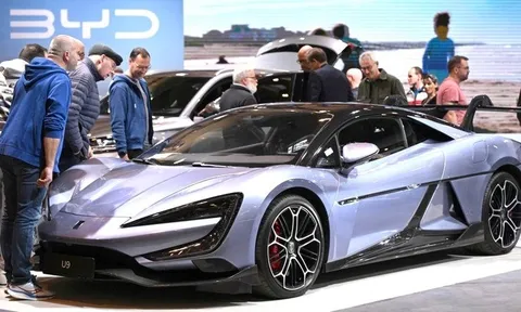 BYD dẫn đầu thị trường xe điện toàn cầu, Tesla tụt lại sau nhiều năm thống trị