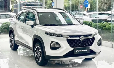 Suzuki Fronx tiếp tục giảm giá mạnh tay, mức khởi điểm chỉ còn từ 490 triệu đồng