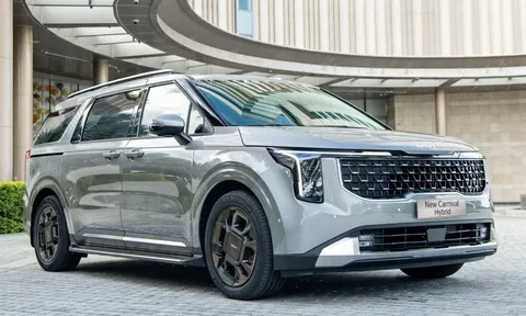 Hàng loạt thương hiệu ô tô đồng loạt 'xả kho' dịp cận Tết, ưu đãi lên tới hàng trăm triệu đồng