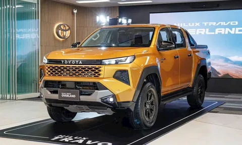 Toyota Hilux 2026 chưa ra mắt Việt Nam đã gặp khó: Ranger giảm trăm triệu, Triton về sát 600 triệu đồng
