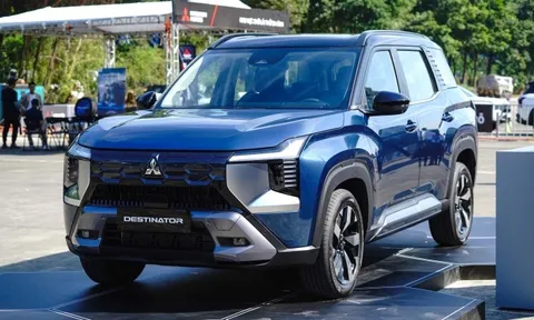 Đại lý tiết lộ Mitsubishi Destinator khó có xe giao ngay trước Tết, khách mua phải đặt cọc và chờ đến cuối tháng 2
