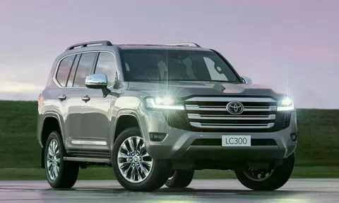 Toyota Land Cruiser 300 HEV sắp 'chào sân' thị trường Đông Nam Á, kỳ vọng sớm xuất hiện tại Việt Nam