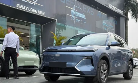 Geely EX5 hybrid về Việt Nam dưới dạng xe mẫu: Tần vận hành gần 1.600 km, giá dự kiến 950 triệu đồng