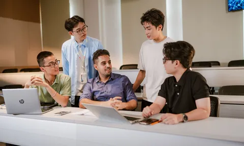 Vingroup triển khai chương trình đào tạo 20.000 nhân lực AI: Miễn học phí, làm dự án thật, lộ trình nghề nghiệp mở sẵn