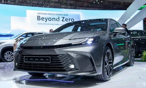 Mẫu xe này bán chỉ 16 chiếc/tháng vẫn 'độc chiếm' phân khúc: Sedan hạng D tại Việt Nam đang đi về đâu?