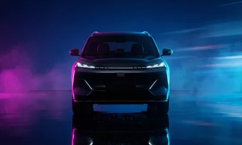 SUV hybrid Geely EX5 EM-i 'nhá hàng' tại Việt Nam: Chạy tối đa gần 1.600 km, 'ăn xăng' chỉ 2,6 lít/100 km