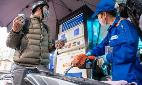 Chính phủ giảm thuế nhập khẩu một số loại xăng dầu về 0% để ổn định nguồn cung, áp dụng đến hết tháng 4/2026