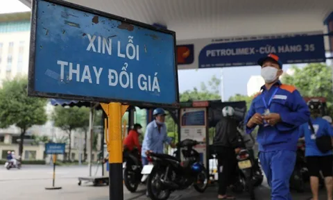 Giá xăng dầu giảm mạnh sau chuỗi tăng liên tiếp, có loại hạ gần 8.000 đồng/lít