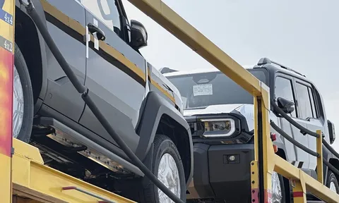 Toyota Land Cruiser FJ xuất hiện ngoài đời thực trước ngày ra mắt Đông Nam Á, hứa hẹn sớm về Việt Nam