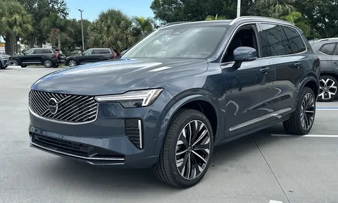 Volvo XC90 2026 sẽ trình làng khách Việt ngay trong tuần này, giá dự kiến thấp hơn bản cũ
