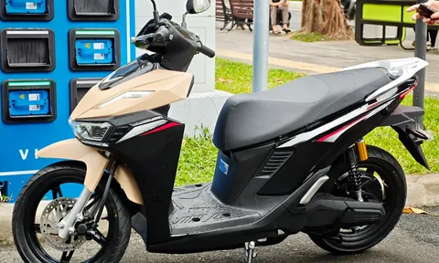 Xe máy điện VinFast Viper lộ diện thực tế trước ngày bàn giao cho khách