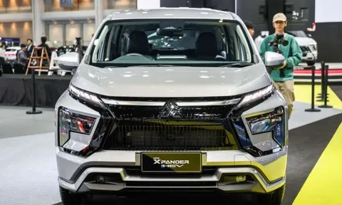 Ảnh thực tế Mitsubishi Xpander Hybrid 2026 tại Thái Lan: Giá quy đổi từ 760 triệu đồng, thêm công nghệ hỗ trợ lái