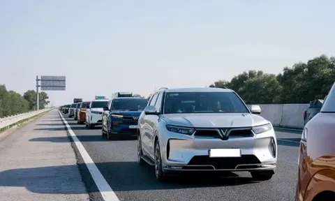 Xe điện từng mất giá nhanh hơn xe xăng, nhưng khoảng cách đang dần thu hẹp