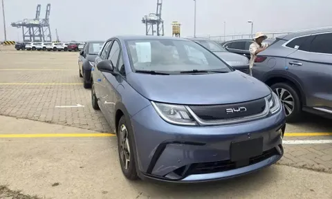 Ô tô điện BYD Dolphin 2026 cập bến Việt Nam, hứa hẹn giá 'mềm' hơn nhờ nhập Thái Lan