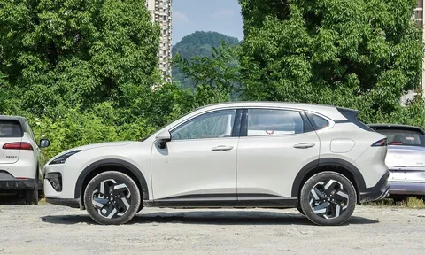 SUV Trung Quốc Baojun Yunhai xuất hiện trong hồ sơ đăng ký kiểu dáng tại Việt Nam, liệu có ra mắt trong tương lai gần?