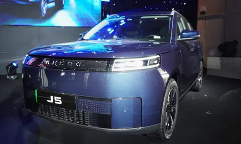 Xem thực tế Jaecoo J5: Thiết kế như SUV hạng sang, chờ ngày chính thức ra mắt khách Việt