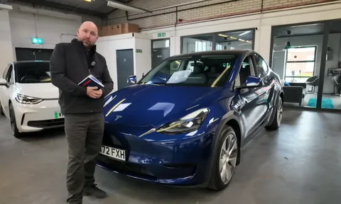 Chỉ dùng sạc nhanh sau hơn 170.000 km vận hành, chiếc xe điện này gần như không chai pin