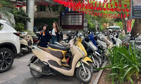 Mức phí sử dụng tạm thời lòng đường, vỉa hè tại Hà Nội sắp tăng mạnh, cao nhất lên đến 400.000 đồng/m2