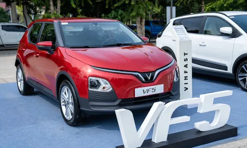 VinFast VF 5 tiếp tục 'một mình một ngựa', bỏ xa toàn bộ đối thủ chạy xăng