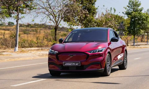Doanh số Ford Mustang Mach-E tăng vọt sau động thái hạ giá sâu