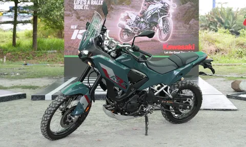 Giá từ 175 triệu đồng, Kawasaki KLE500 ABS 2026 có gì để hút khách Việt?