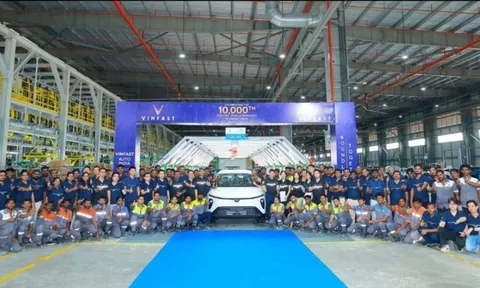 VinFast cán mốc 10.000 ô tô điện xuất xưởng tại Ấn Độ