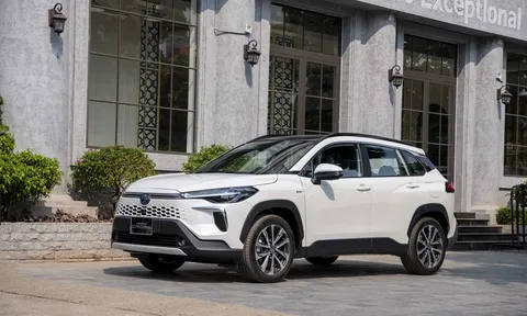 Ô tô hybrid chững lại trong tháng 5/2026, khách Việt vẫn chuộng xe Toyota