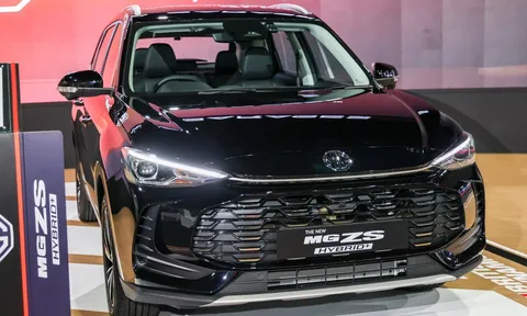 Cận cảnh MG ZS Hybrid+ tại Đông Nam Á: 'Ăn xăng' 5,1 lít/100 km, tầm vận hành tối đa 870 km
