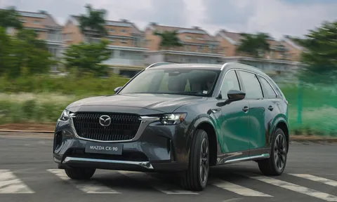 SUV đầu bảng Mazda CX-90 chốt giá cao nhất 2,299 tỷ đồng, cạnh tranh Hyundai Palisade