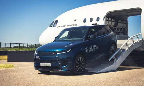 Range Rover Sport Electric phô diễn khả năng vượt địa hình, dự kiến ra mắt cuối năm nay