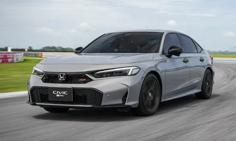 Honda Civic e:HEV 2026 cập bến Đông Nam Á: 'Ăn xăng' 4,3 lít/100 km, tập trung nâng cấp trải nghiệm lái