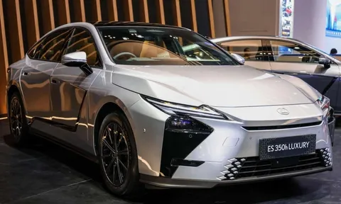 Lexus ES đời mới cập bến Đông Nam Á: Bổ sung bản điện chạy khoảng 560 km, chờ ngày về Việt Nam