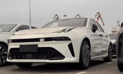 Lynk & Co sắp tung bộ đôi 02 và 03 tại Việt Nam: Một SUV thuần điện, một sedan hạng C
