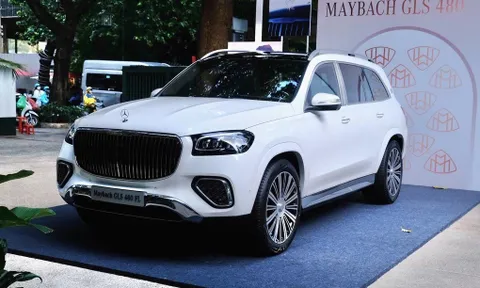Các hãng xe sang đồng loạt giới thiệu xe mới đến khách Việt trước tháng Ngâu