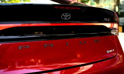 Toyota lên kế hoạch trang bị pin lithium-ion thế hệ mới cho loạt xe hybrid