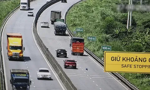 Bị xe khác chen ngang trên cao tốc, tài xế có bị phạt lỗi không giữ khoảng cách an toàn?