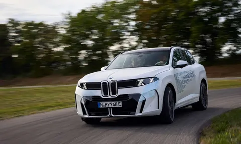 BMW iX5 Hydrogen sắp thành xe thương mại: Nạp nhiên liệu chỉ trong 5 phút, chạy tối đa khoảng 750 km