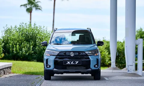 Suzuki XL7 2026 trình làng khách Việt: Giá từ 569,9 triệu đồng, tinh chỉnh thiết kế và thêm trang bị