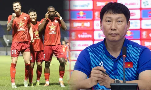 Thêm một ngoại binh hàng đầu V.League muốn xin nhập tịch Việt Nam, HLV Kim Sang Sik mừng thầm?