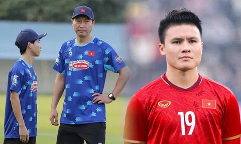 Tin bóng đá trưa 19/11: HLV Kim Sang Sik tiếp tục 'gây sốc'; Quang Hải nhận đặc quyền trước AFF Cup 2024