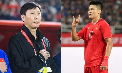 Tin bóng đá trong nước 6/1: ĐT Việt Nam đi vào lịch sử AFF Cup; HLV Kim Sang-sik gây chấn động