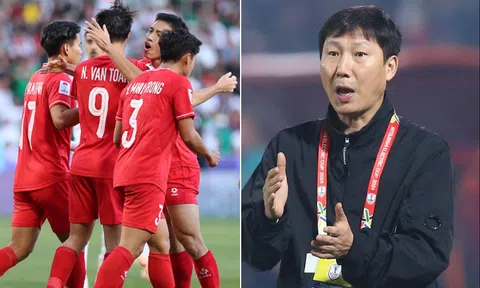 ĐT Việt Nam 'oanh tạc' trên BXH FIFA, HLV Kim Sang-sik tái lập kỳ tích của HLV Park Hang-seo?