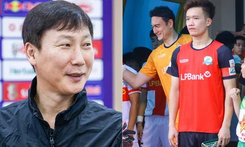 Lập kỷ lục vô tiền khoáng hậu, trụ cột ĐT Việt Nam nói gì khi trở lại V.League