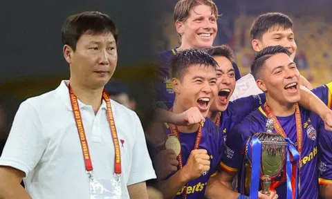 Gây chấn động Đông Nam Á, HLV Kim Sang-sik phát hiện mối nguy hại lớn cho ĐT Việt Nam