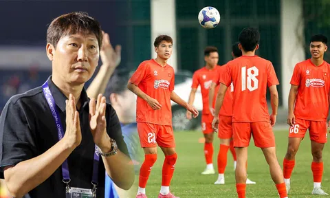 Tân binh U22 Việt Nam làm lu mờ ngôi sao Việt kiều, bất ngờ ghi điểm với HLV Kim Sang-sik