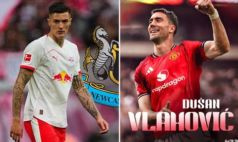 Bị Newcastle nẫng tay trên vụ Sesko, Man United 'quay xe' kích hoạt bom tấn Dusan Vlahovic?