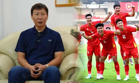 Dàn sao ĐT Việt Nam nhận món quà lớn, HLV Kim Sang-sik 'hối lộ' học trò sau kỳ tích ở giải Đông Nam Á