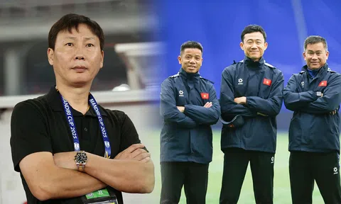 Người cũ ĐT Việt Nam nhận 'đòn đau' tại V.League, HLV Kim Sang-sik bất ngờ gửi 'mật thư'
